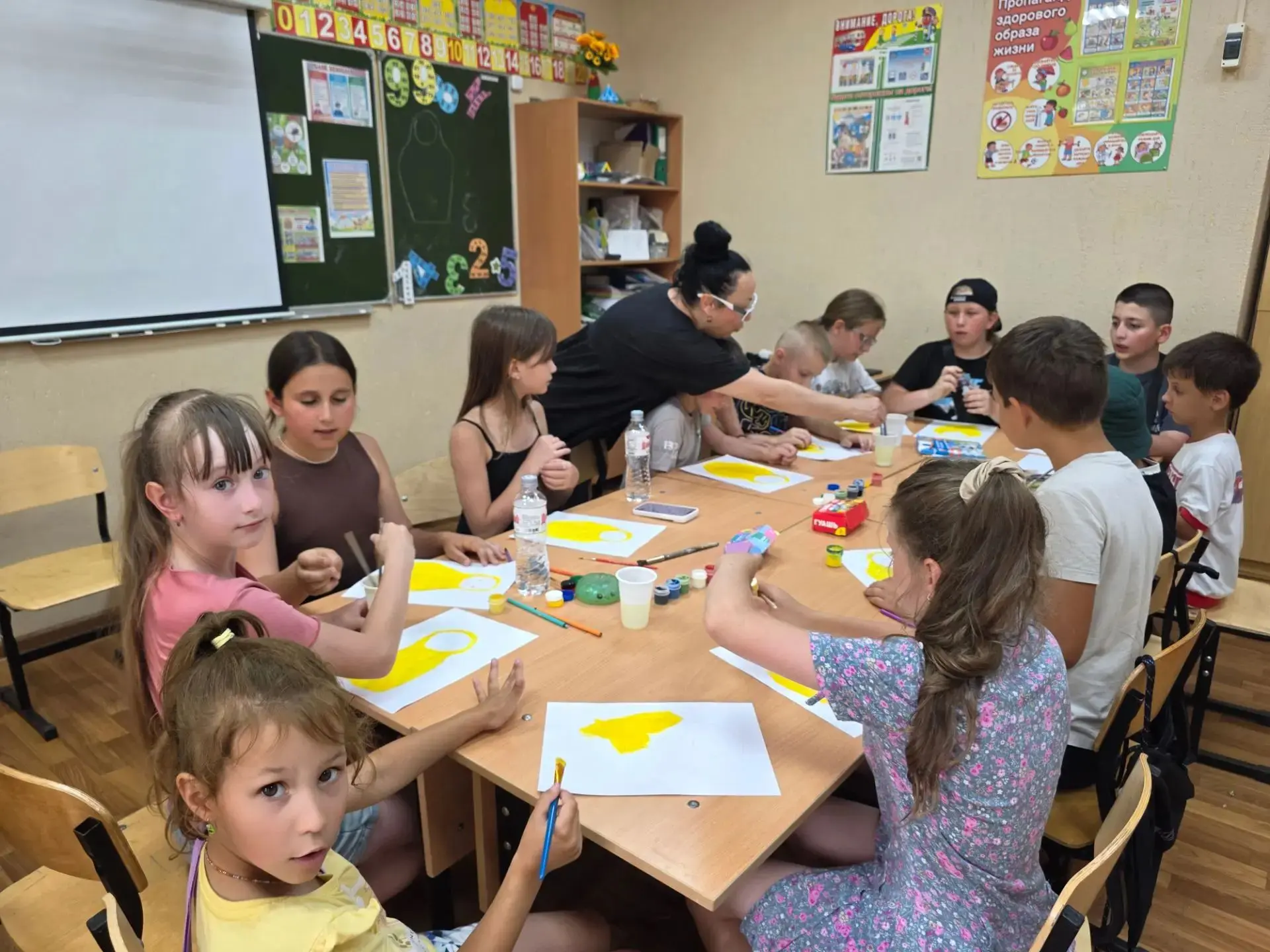🎨Наши невероятно творческие ребята завершают каждый день волшебством🌊🎨