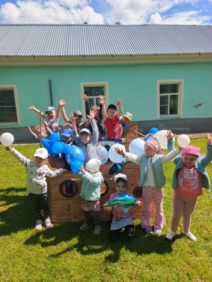 🎉 День защиты детей в нашем детском саду: море улыбок, радости и веселья! 🎉
Сегодня, 1 июня, в наш