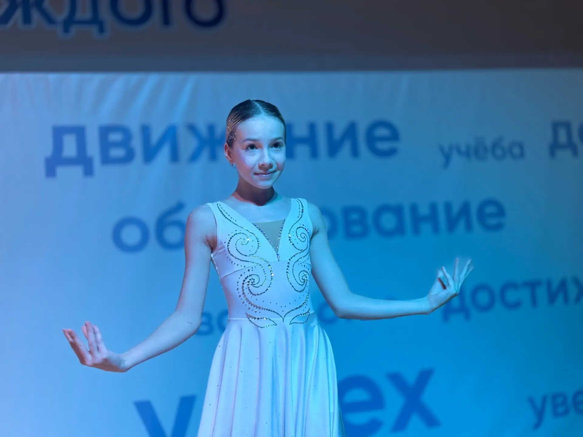 В нашей  школе прошел творческий конкурс «Алло, мы ищем таланты». Это было яркое событие, которое по