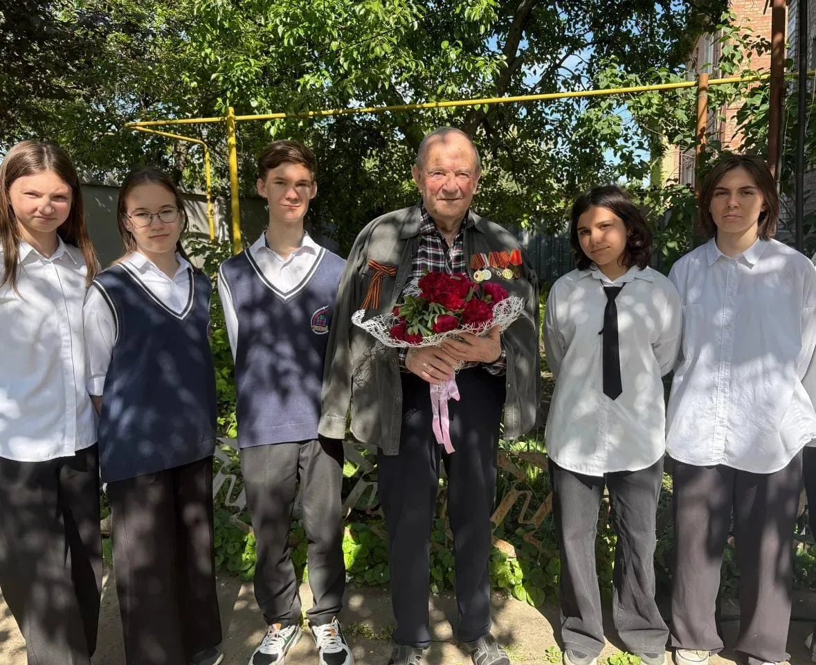 ⏳ ГИМНАЗИЯ — ЭТО ПАМЯТЬ!  🎗️ Обучающиеся МБОУ Гимназия №21 навестили ветеранов — Дуриченко Веру Иван