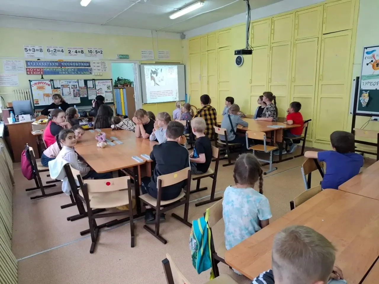 ☝️Сегодня в школьном летнем лагере МБОУ «Богородская СШ» был день полный вкуса и открытий: кухня нар