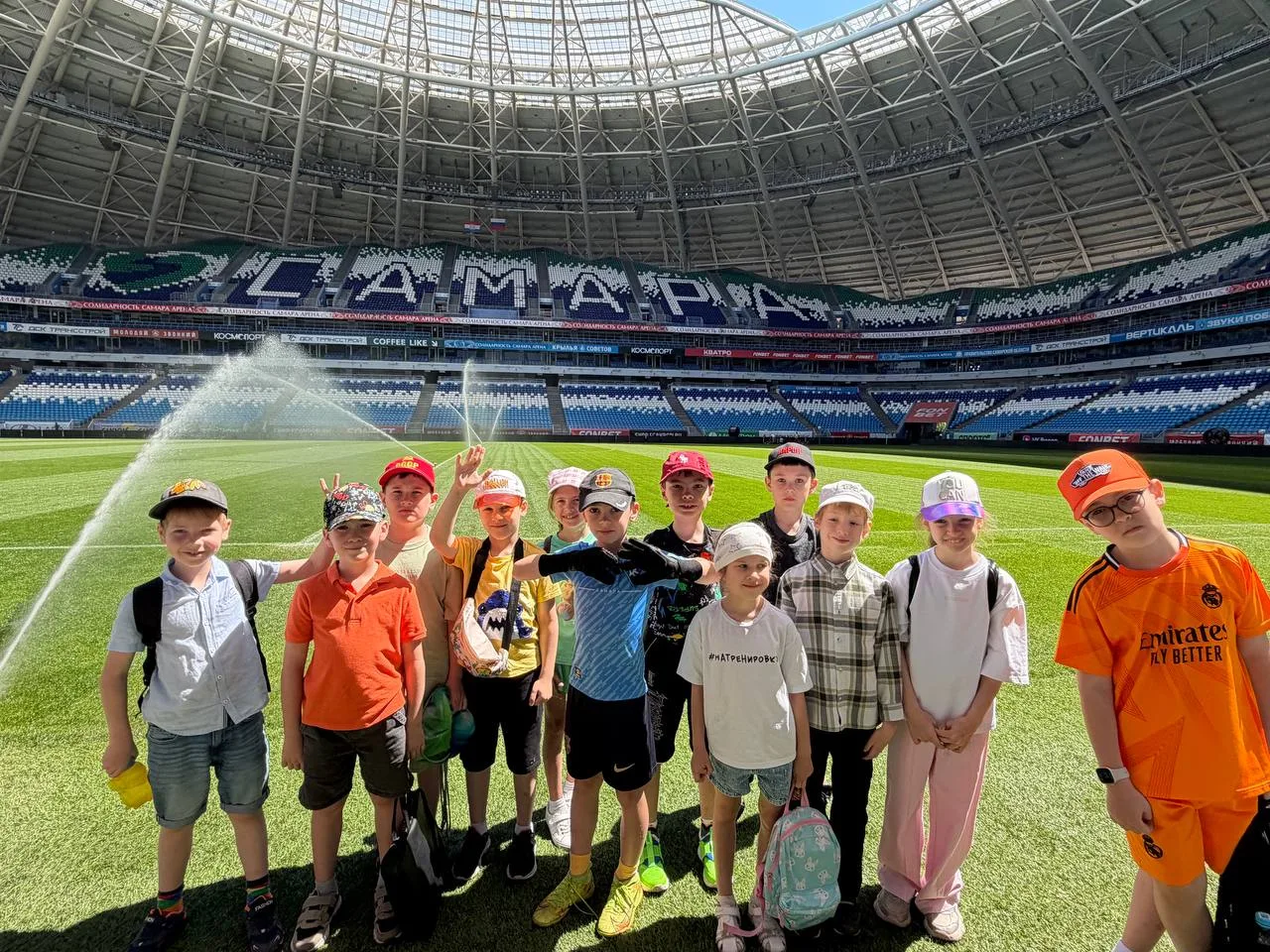 Классный день на футбольной арене! ⚽

Сегодня устроили масштабный интерактивный урок физкультуры и и