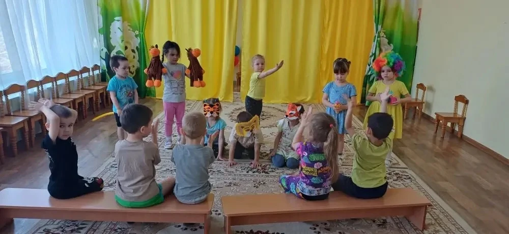 День смеха в детском саду 🤡 : веселье и перевоплощения в средней группе!