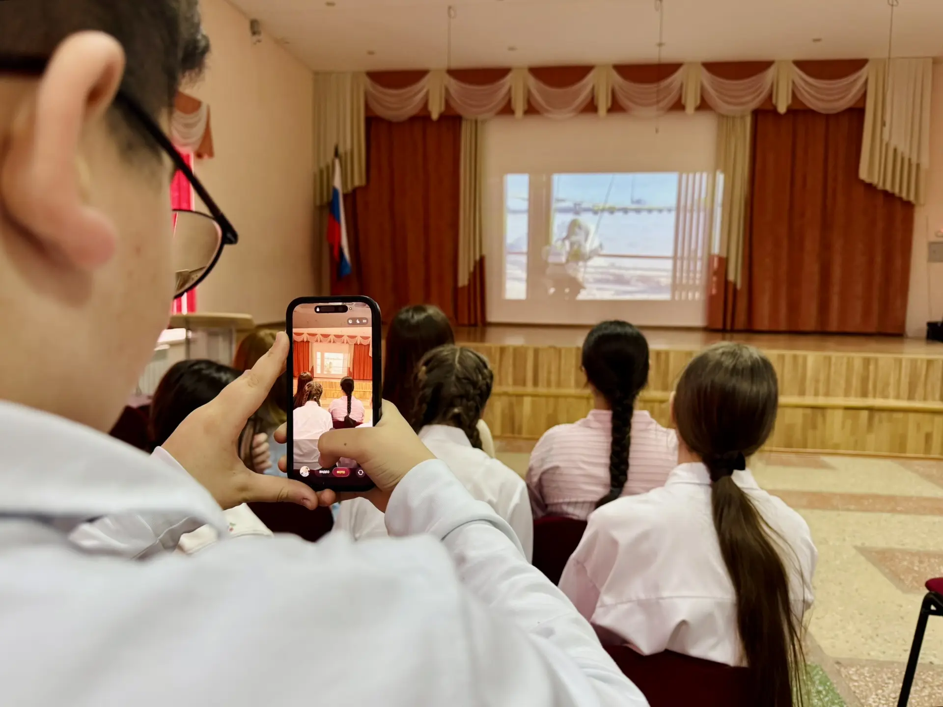 🎥Медиакласс в действии🎥  На прошлой неделе в актовом зале Гимназии прошла защита видеопроектов учащи