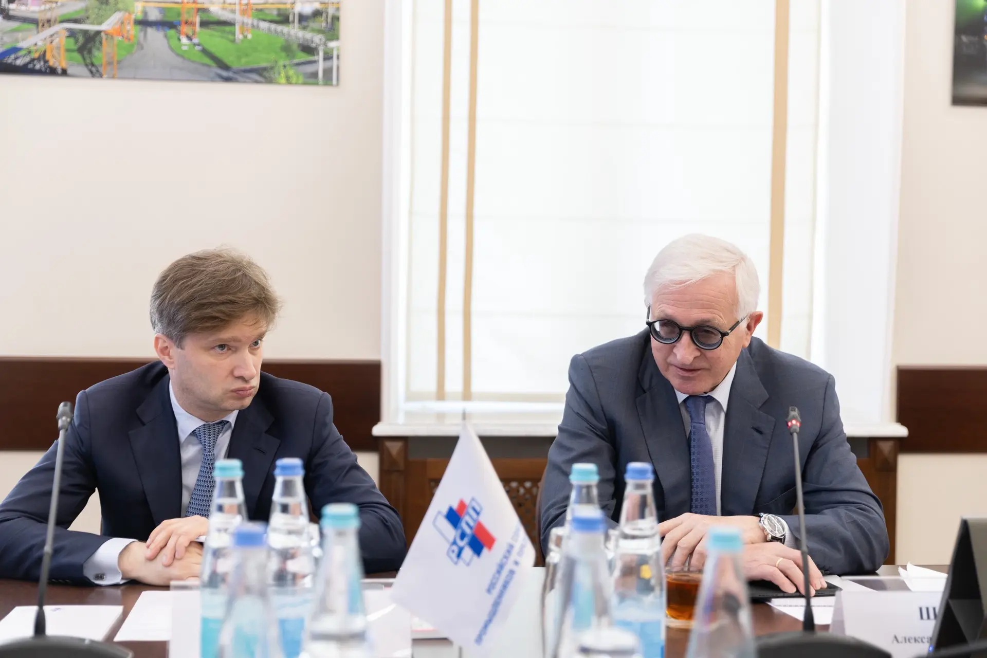 📌 В РСПП состоялся деловой завтрак с новыми членами РСПП

Открывая встречу, Президент РСПП Александ