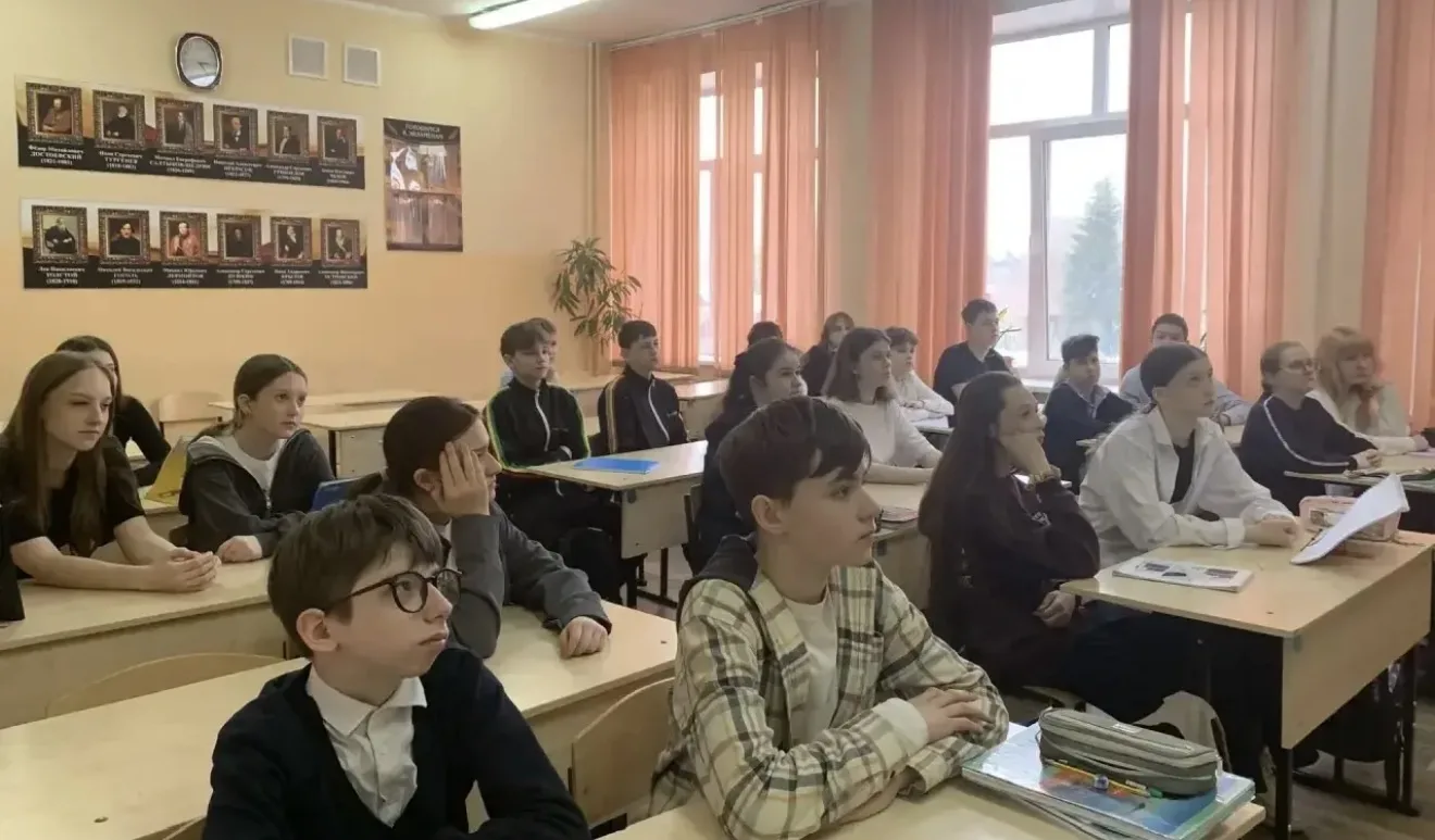 В рамках профориентационного занятия «Россия здоровая: Медицина и фармацевтика» курса «Россия — мои 