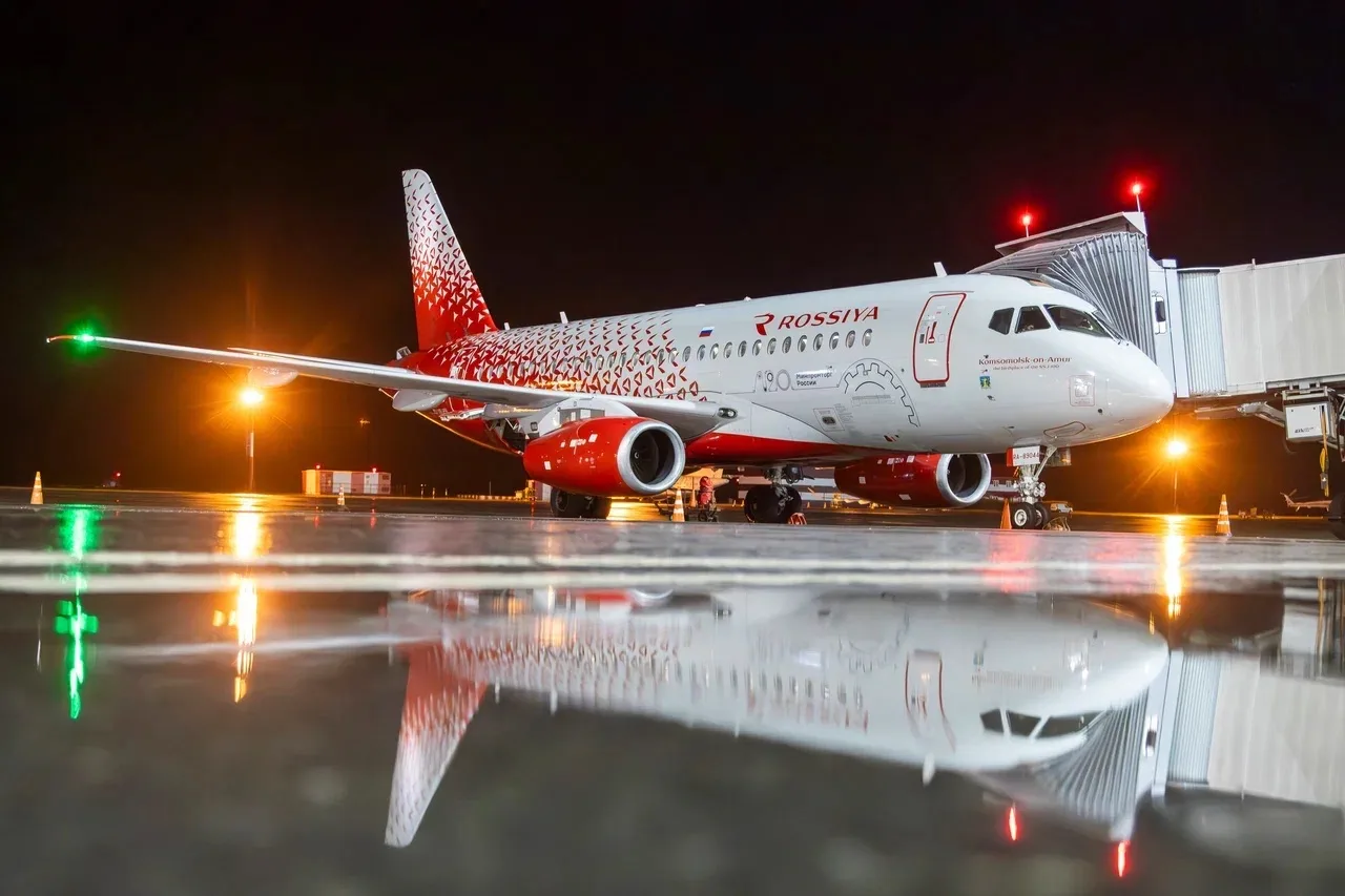 Вот такой Superjet 100 в специальной ливрее поймал недавно фотограф Максим Штурм в свой объектив!   