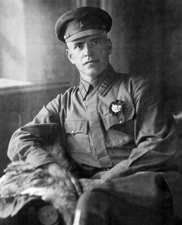 ⭐ ПУТЬ МАРШАЛА: КАК ГЕОРГИЙ ЖУКОВ КОВАЛ СВОЙ ХАРАКТЕР В 1920-Е

❗Продолжаем серию материалов о леген