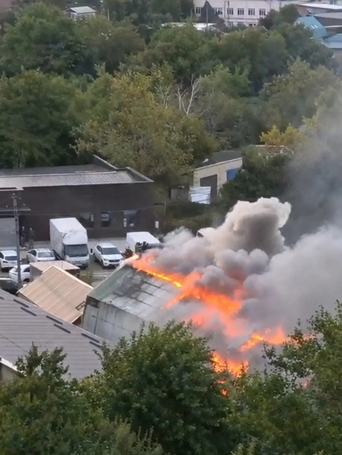 🔥 В Краснодаре локализовали пожар в частном доме.