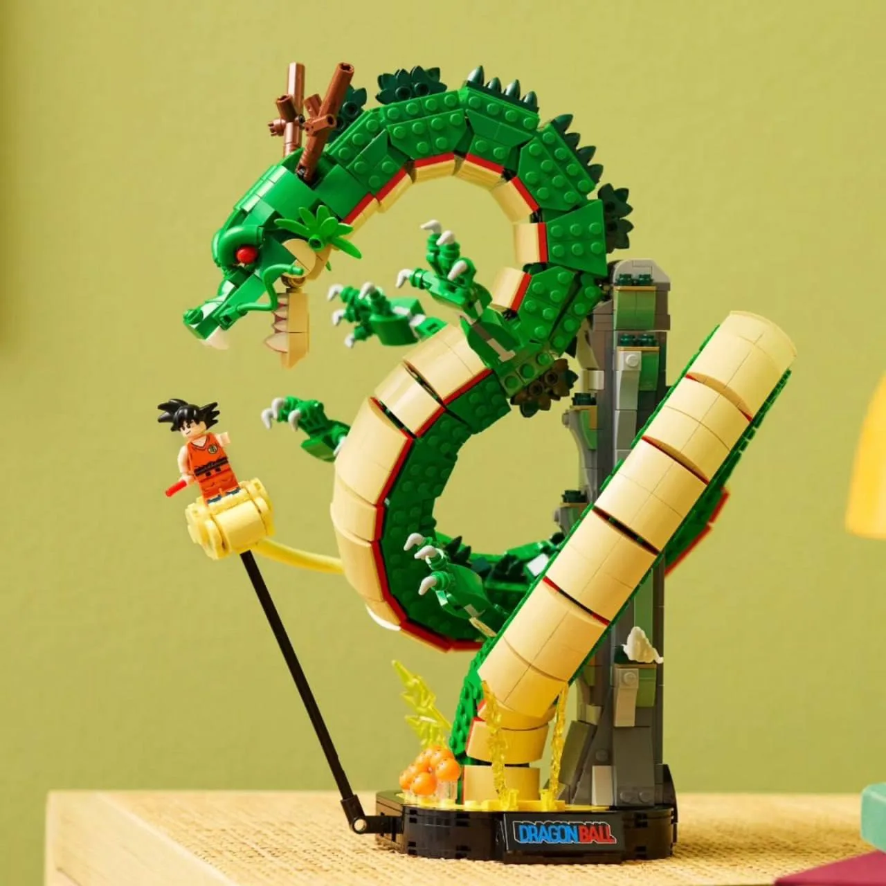 LEGO выпустит набор по Dragon Ball — в нем 1764 детали. Теперь у вас есть шанс поселить...