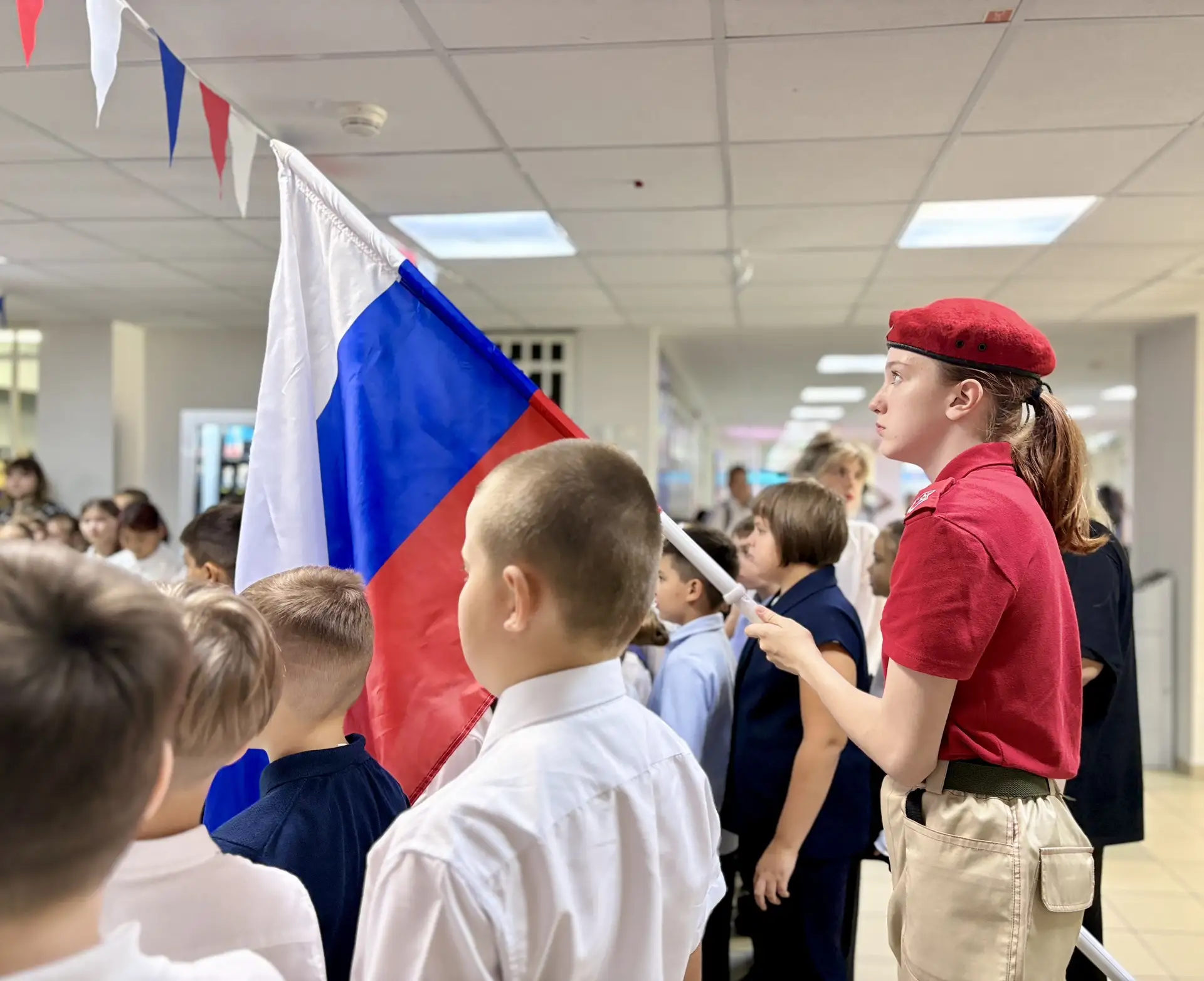 🇷🇺Снова понедельник, снова ранние подъёмы, но мы начинаем эту учебную неделю бодро!