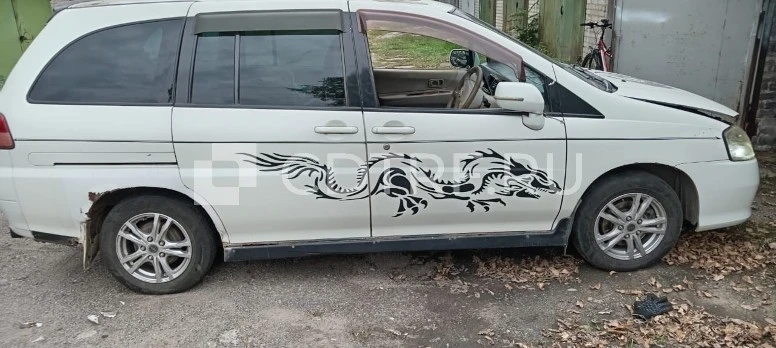 🚗 Nissan Liberty 2001