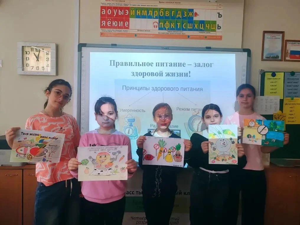 🌧️☀️ Вот и подходят к концу наши весенние каникулы... Как же быстро пролетело время! 🍃  🎨 Но отдых у