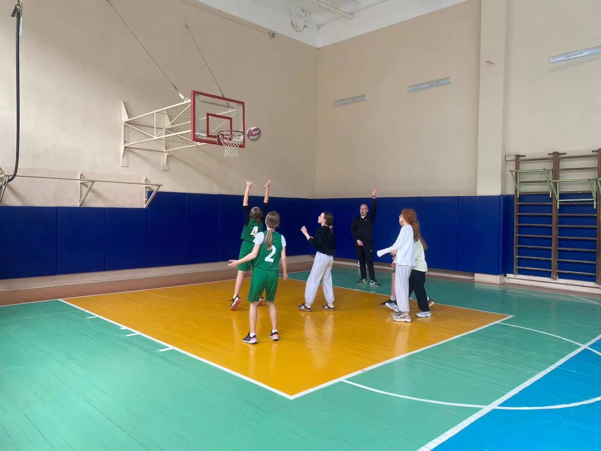 📍В понедельник, 20 апреля, на базе МБОУ СОШ №46 и стадионе им. Брянских Партизан прошли Всероссийски