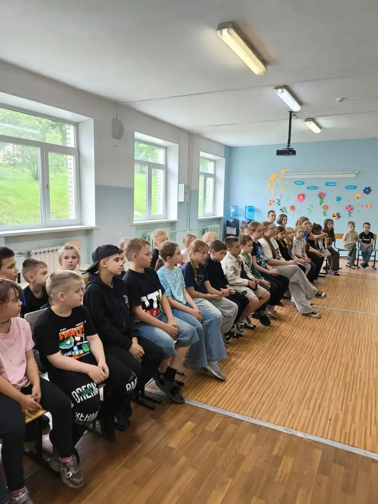 🇷🇺 УРОК ПАТРИОТИЗМА В ПРИШКОЛЬНОМ ЛАГЕРЕ

В рамках работы клуба «Патриот» для воспитанников пришко