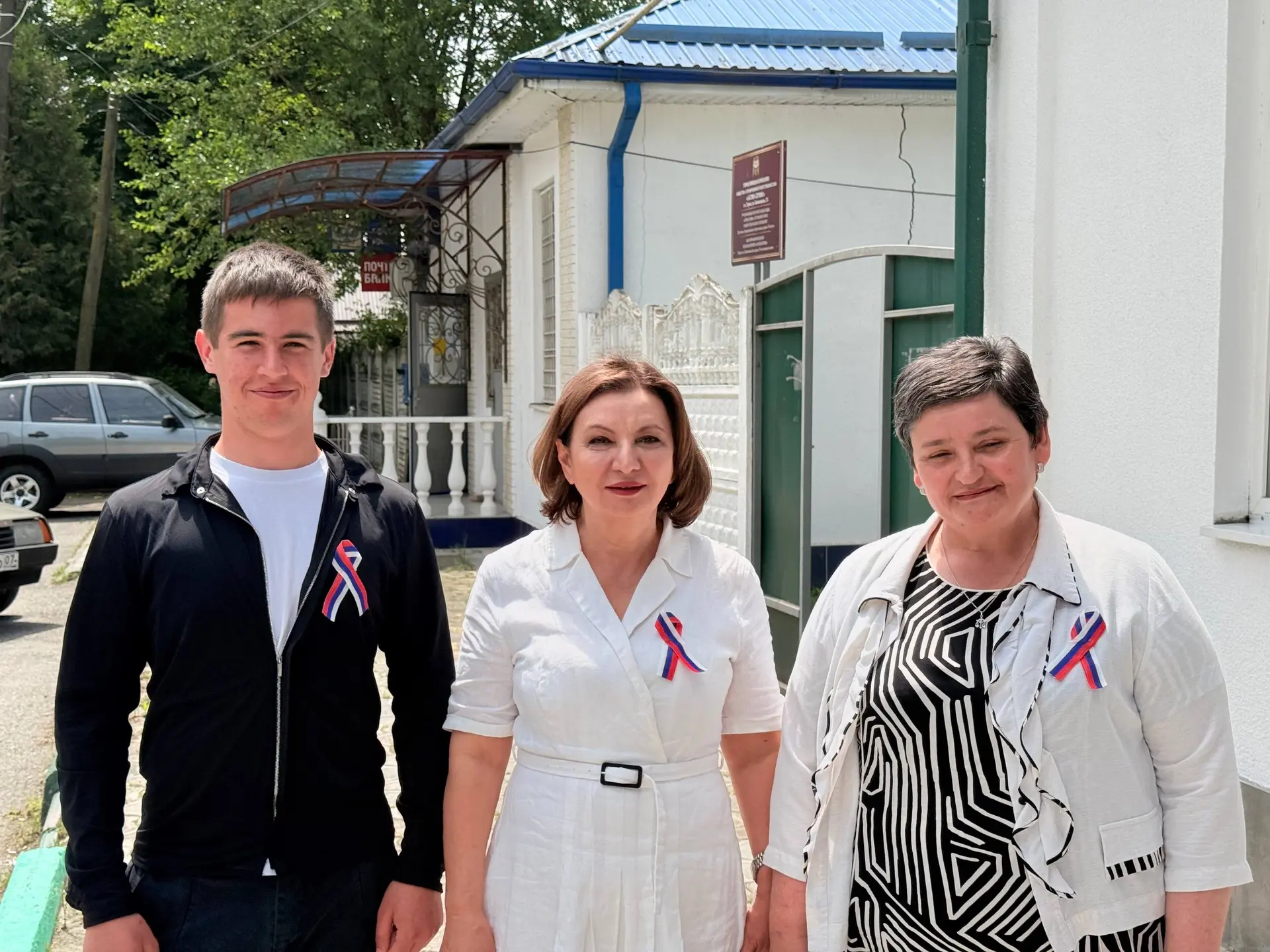 Волонтёры Терского района провели акцию «Триколор». 🇷🇺

В рамках празднования Дня России волонтёры
