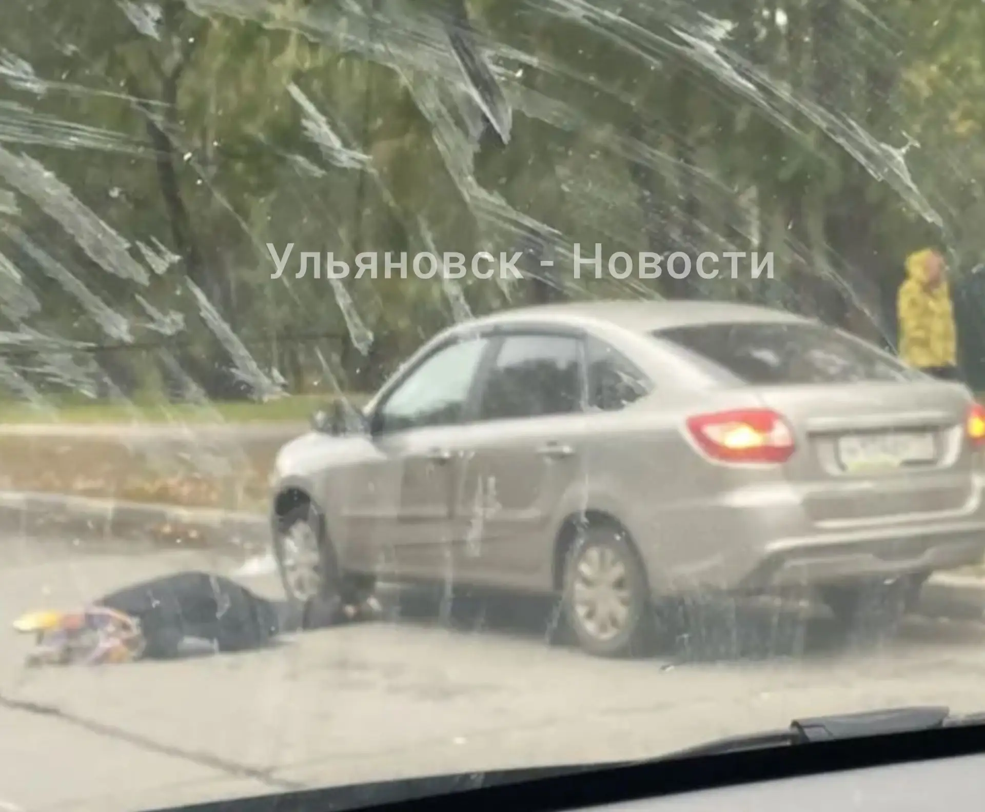 😭 На Краснопролетарской лежит труп женщины. По словам очевидцев сбили на пешеходном пе...