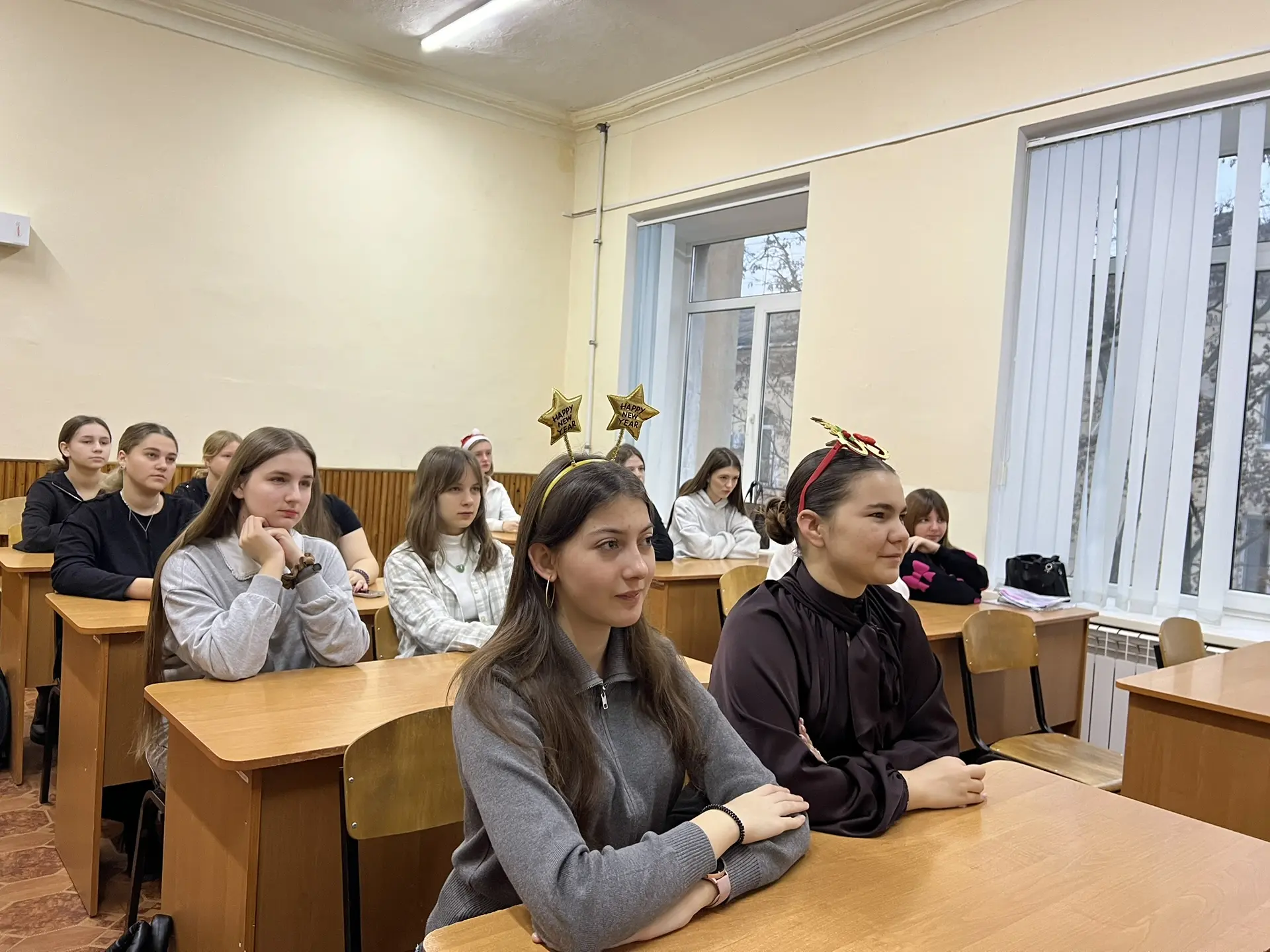 Традиционное занятие «Разговоры о важном»🇷🇺

Сегодня занятие посвятили Конституции России. В ходе 