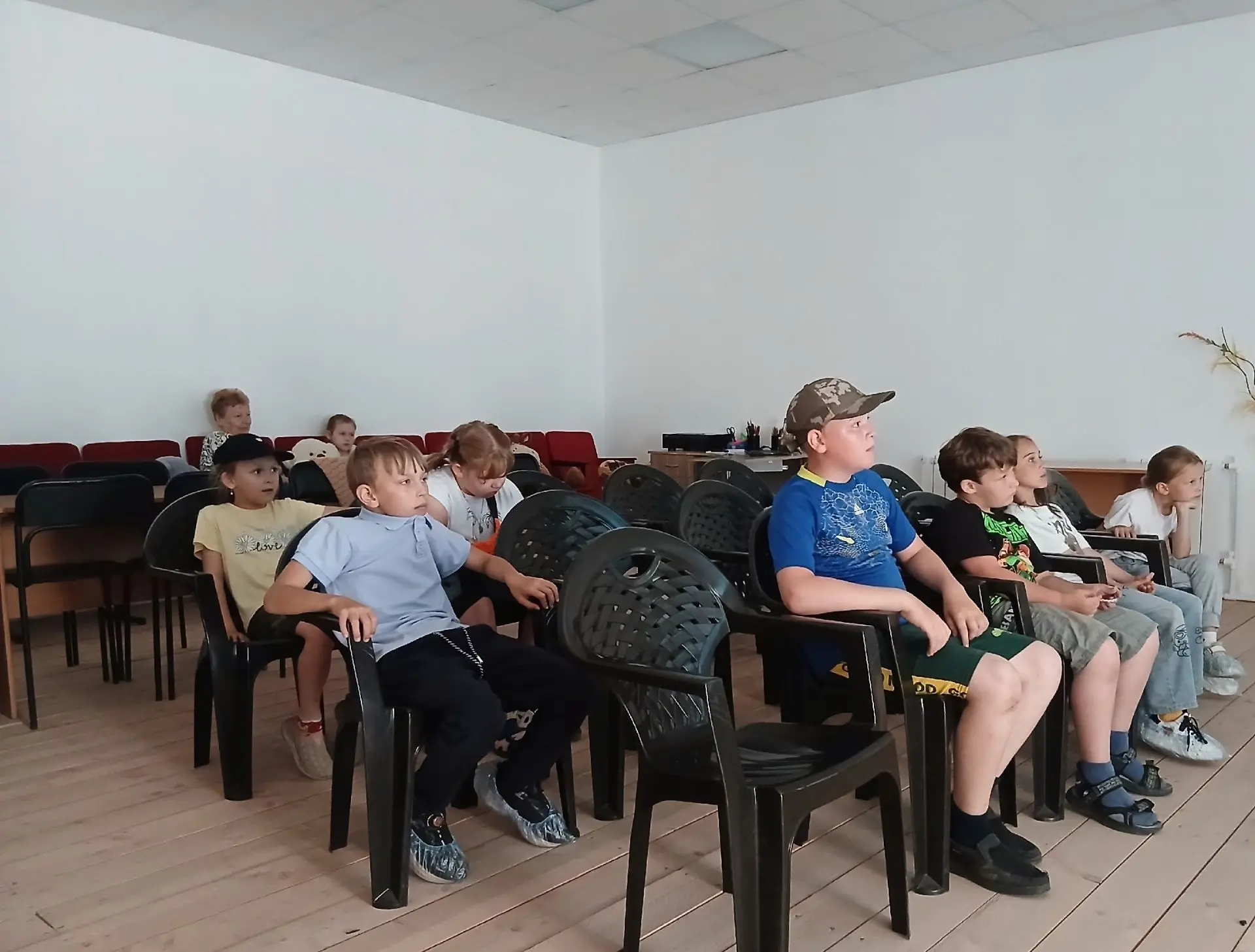 В нашей библиотеке было по-настоящему волшебно! Мы устроили кинопоказ замечательного фильма «Приключ