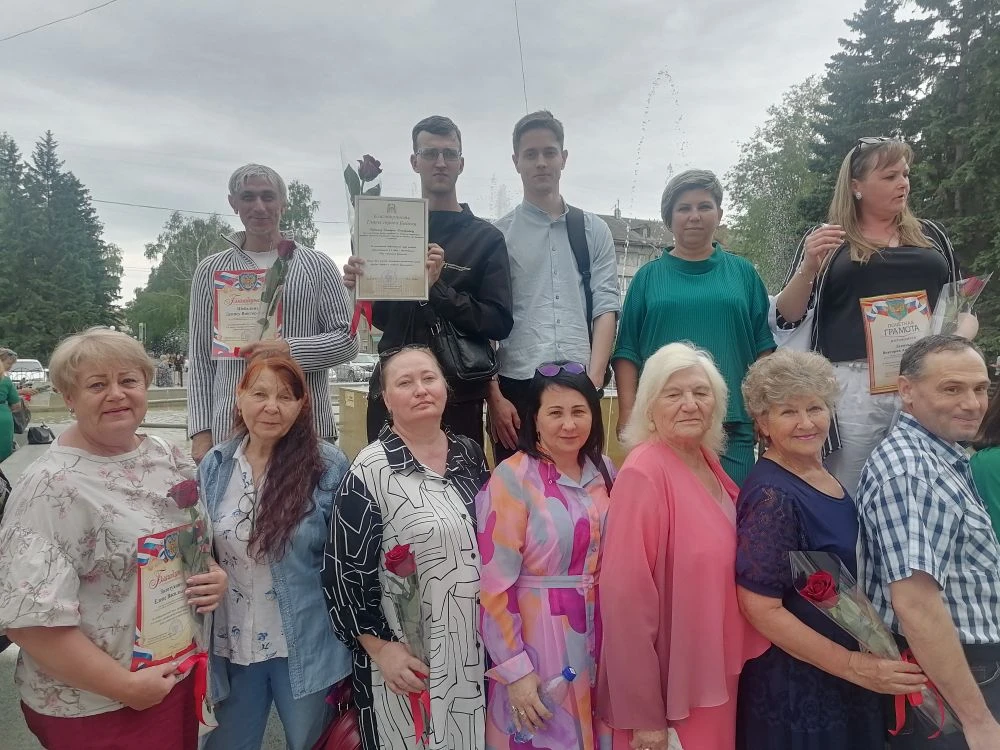 Посещение концерта, посвящённого Дню социального работника, жителями и коллективом Бийского дома пре