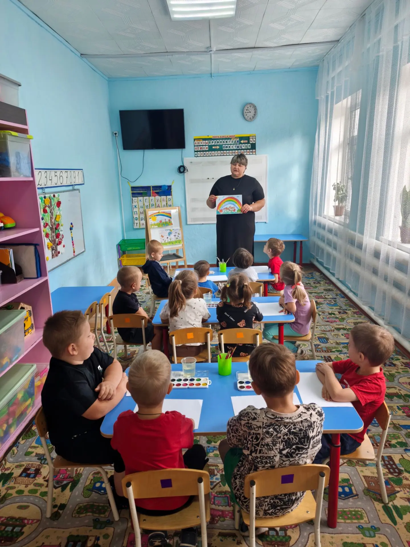 Лето —  это любимая пора для детей и взрослых. Воспитанники группы "Буратино" решили  н...