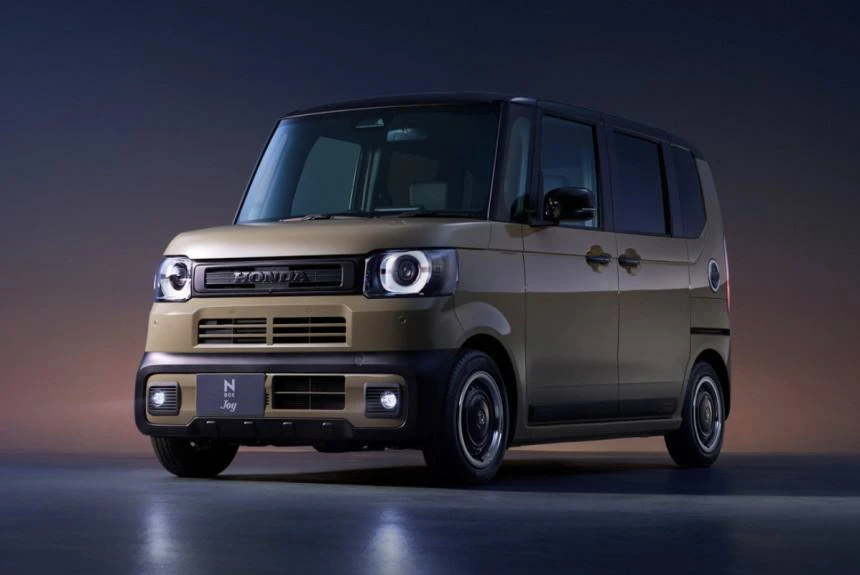 Обновлен самый популярный автомобиль в Японии — Honda N-Box

Honda N-Box третьего поколения выпускае