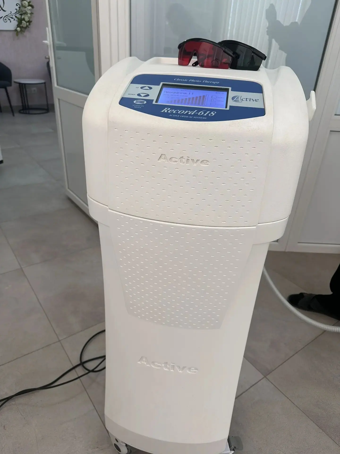 Продам аппарат фотоэпиляции Record 618 Activ Optical Systems , производство Израиль. Аппарат в хорош