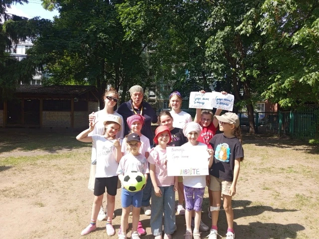 Спортивный, яркий, жаркий день в городском лагере! ☀️
Успели всё:
🎬 Киносеанс
⚽ Футбол и 🏀 баскетб