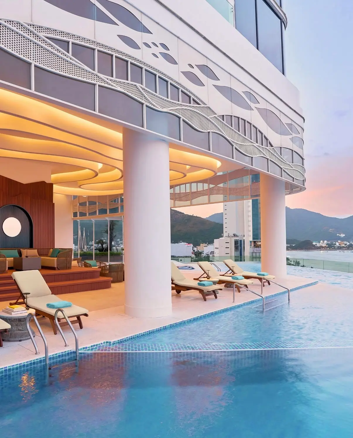 🍍Voco Scenia Bay Nha Trang 5* - новый отель в Нячанге с идеальной локацией вдали от су...
