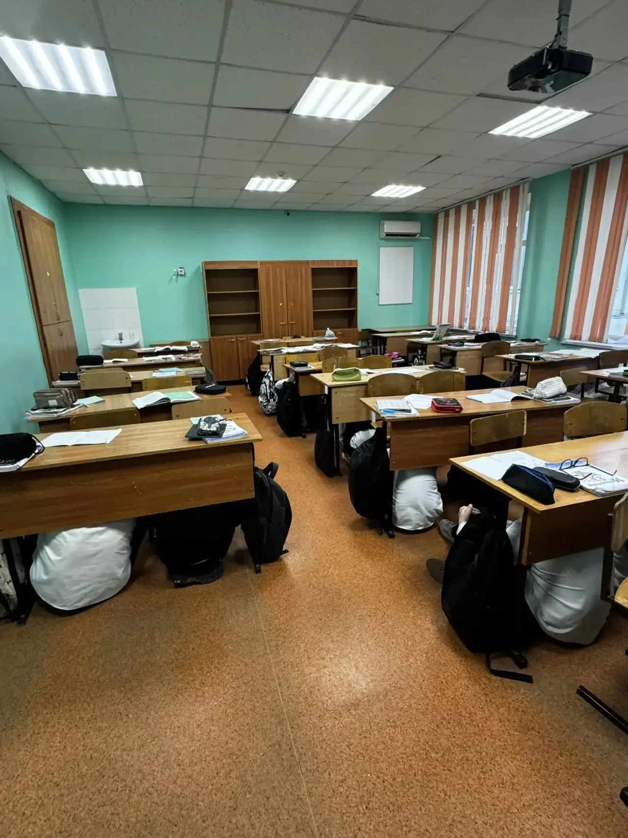 22 апреля 2026 года в МОБУ СОШ № 53 им. Титова И.С.,   в рамках  всероссийских учений по отработке  