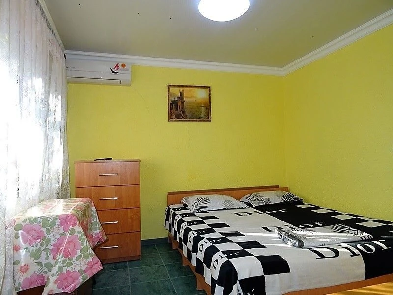 Евпатория, ул,13Ноября
