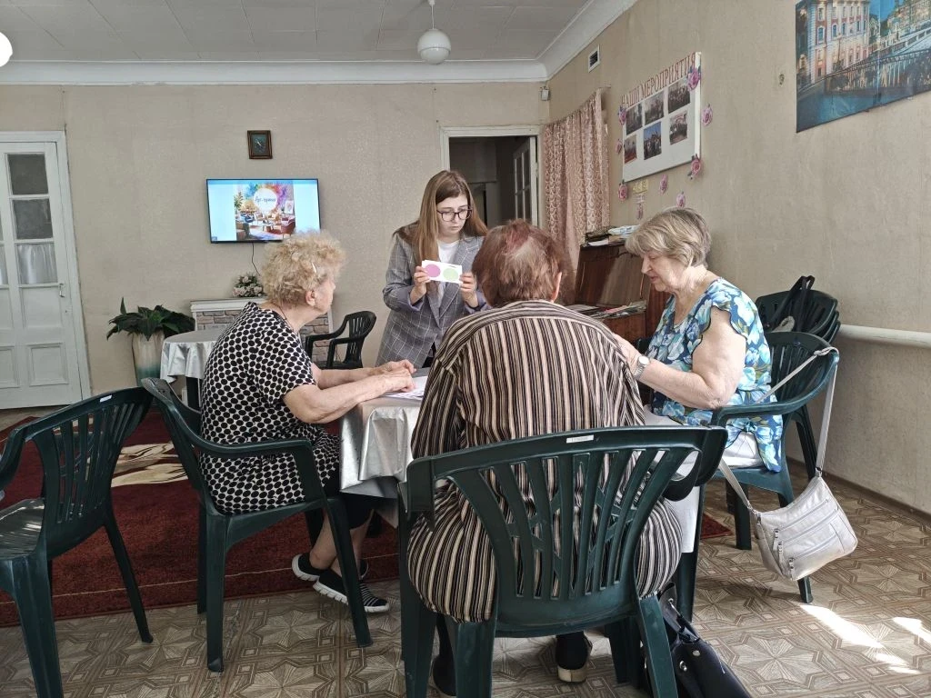 «Пластичность сознания: арт-терапевтическая экспрессия» — так называлось занятие, которое 16 июня 20