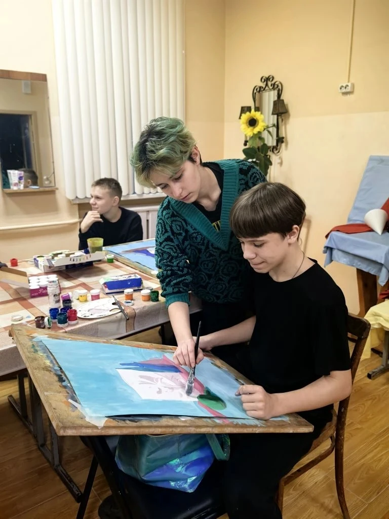 Учиться рисовать

   Чтобы найти занятие по душе, которое привнесет в жизнь ребенка радость, уважаем