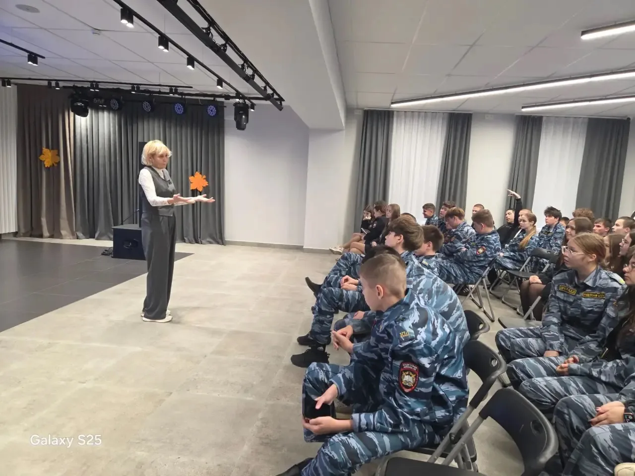 01 октября в молодежном центре «Орион» была организована информационная встреча со спец...