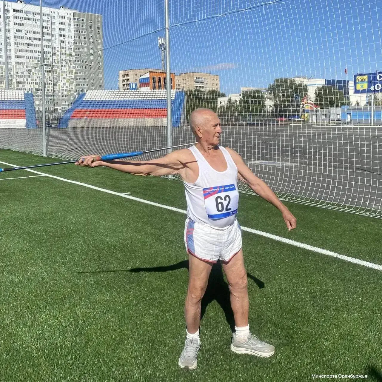 80-летний оренбуржец завоевал серебряную медаль чемпионата России