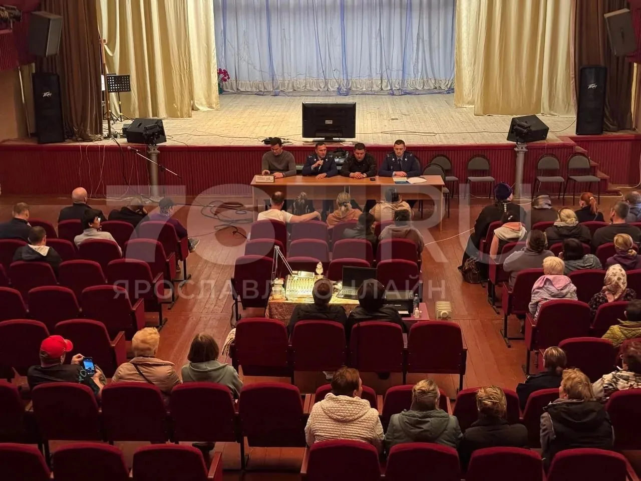 🔥 Трагедия в Кубринске: родные погибших при пожаре на заводе пиротехники ждут возможно...