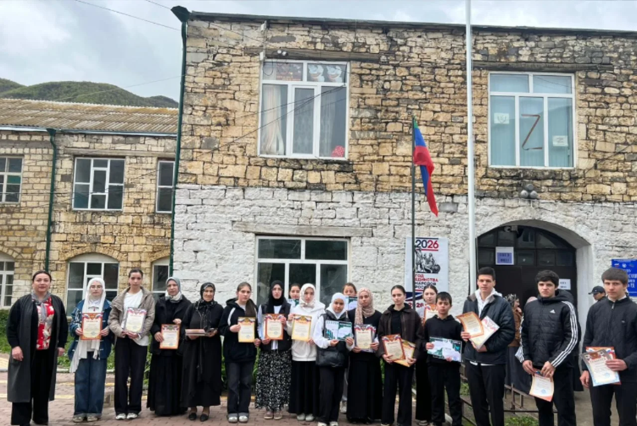 📚 Торжественная линейка в честь призеров муниципального этапа ВсОШ!