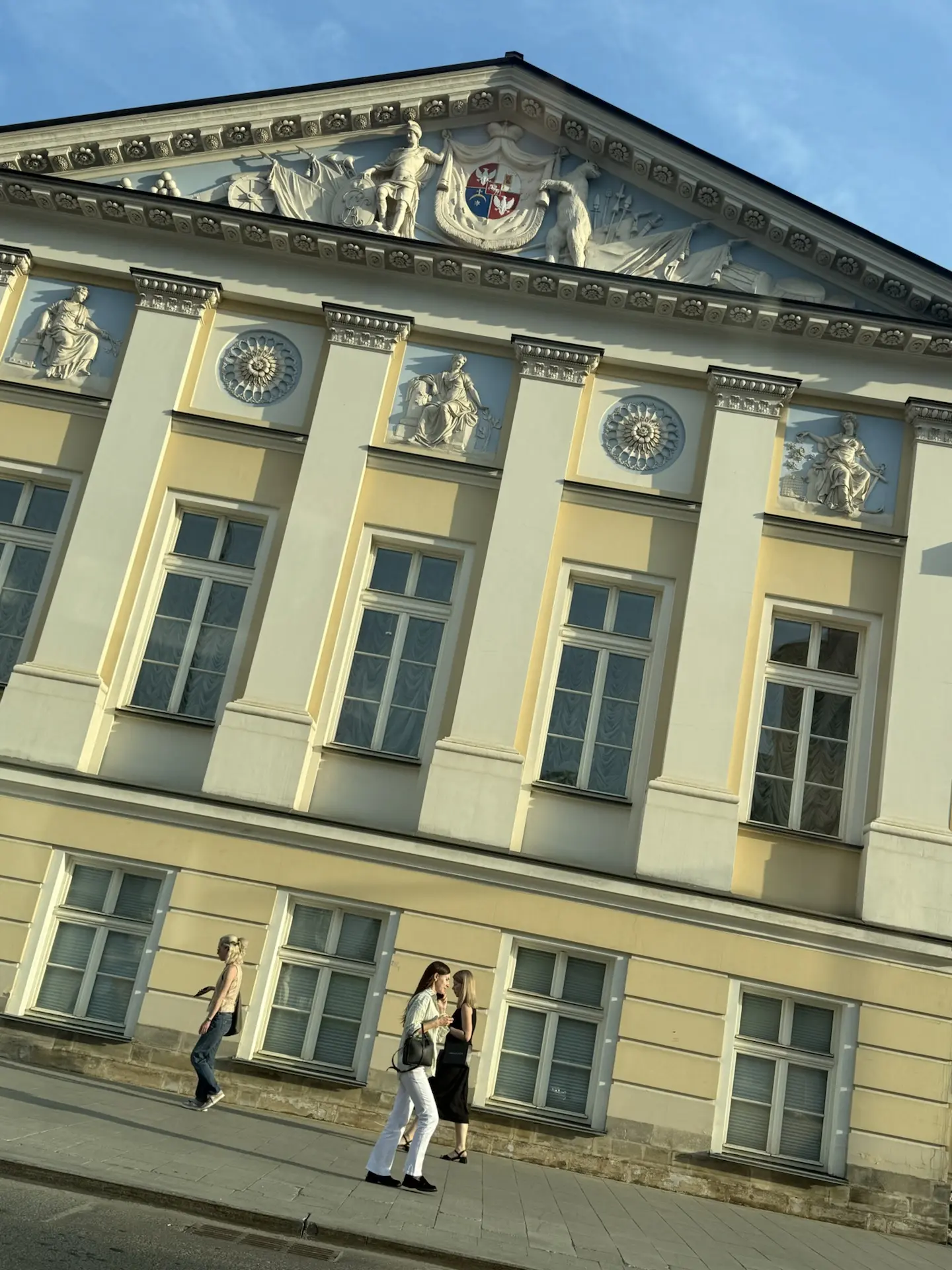 Московский модерн иногда удивляет