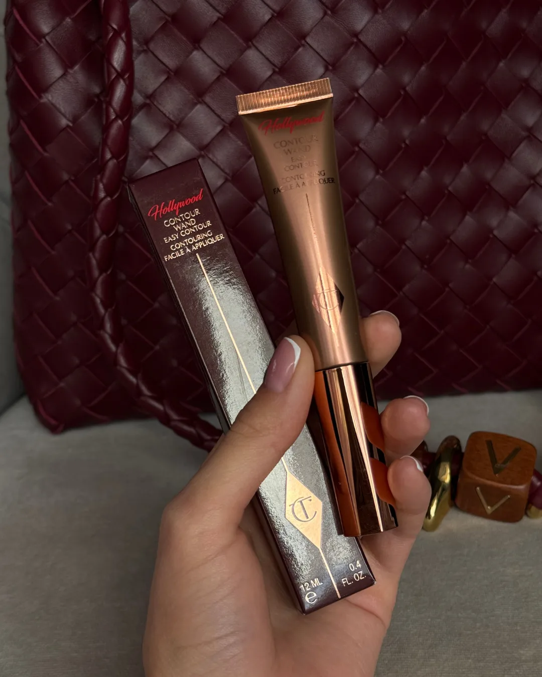 Всегда в косметичке – кремовый скульптор от Charlotte Tilbury 🩷 

Если не любите долго возиться с к