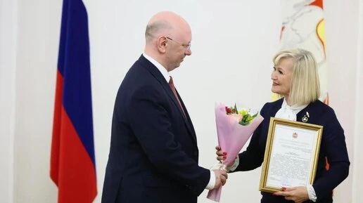 В Челябинске наградили 65 лучших педагогов Южного Урала