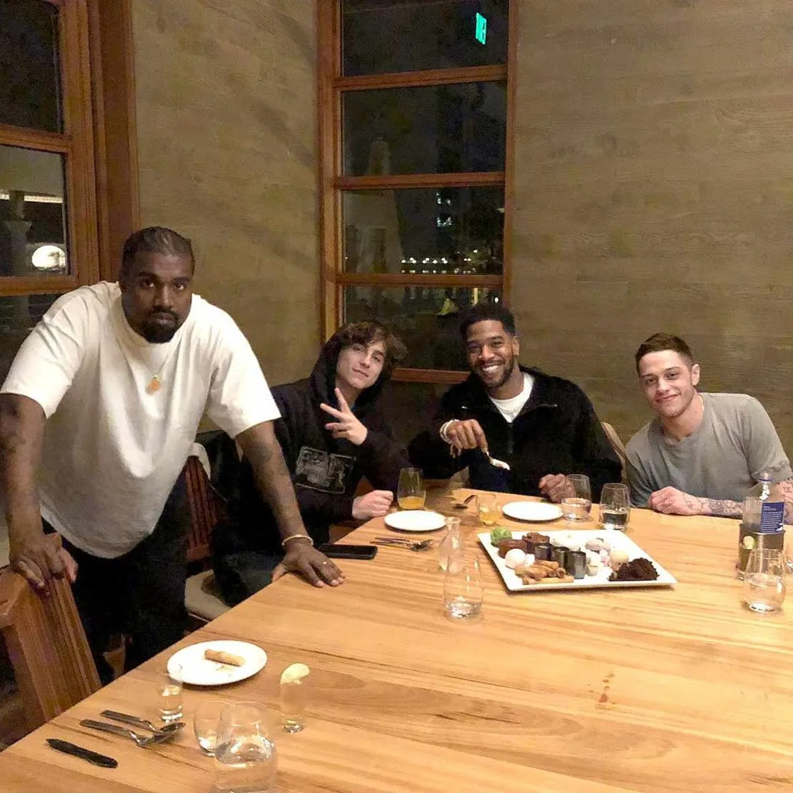 🤝 Pete Davidson ЗАСТУПИЛСЯ за Kanye West!