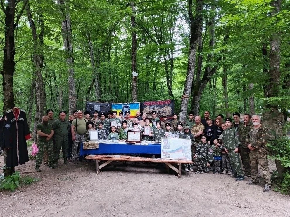 Казаки почтили память Героя России, атамана Владимира Гавриленко двухдневным мероприятием

Казаки Ко