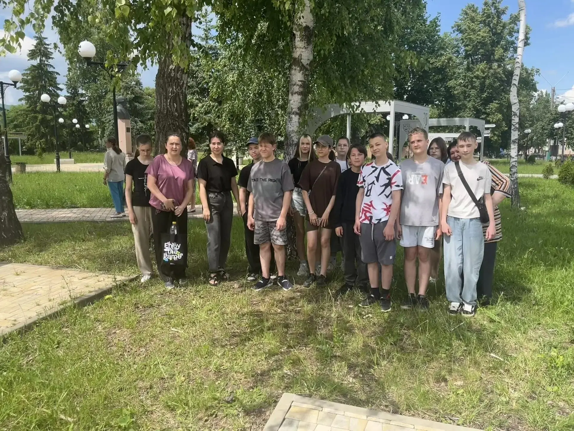 🎉 «Пензенское лето-2026»: наши шестиклассники в сквере Радищева! ☀️10 июня ученики 6-х классов наше