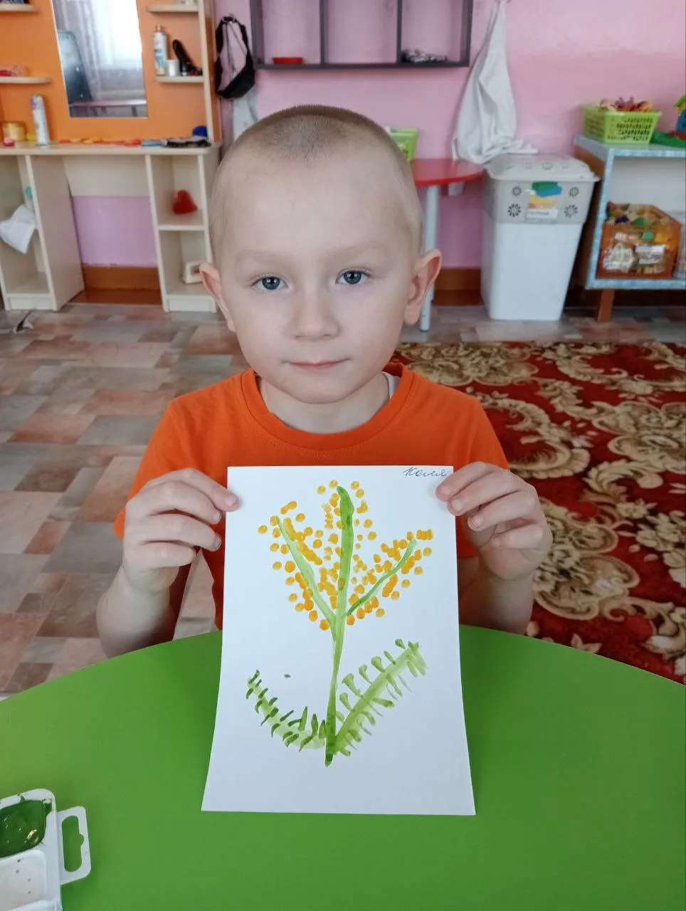 Рисование в средней разновозрастной группе.