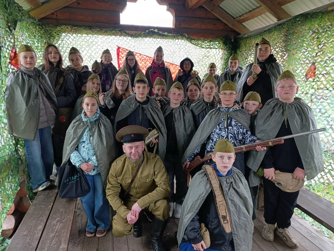 #Школа22 #ТакойДень  Ученики 6В клааса и 6К класса (кл. руководитель обоих классов Кычина Е. В.) ста