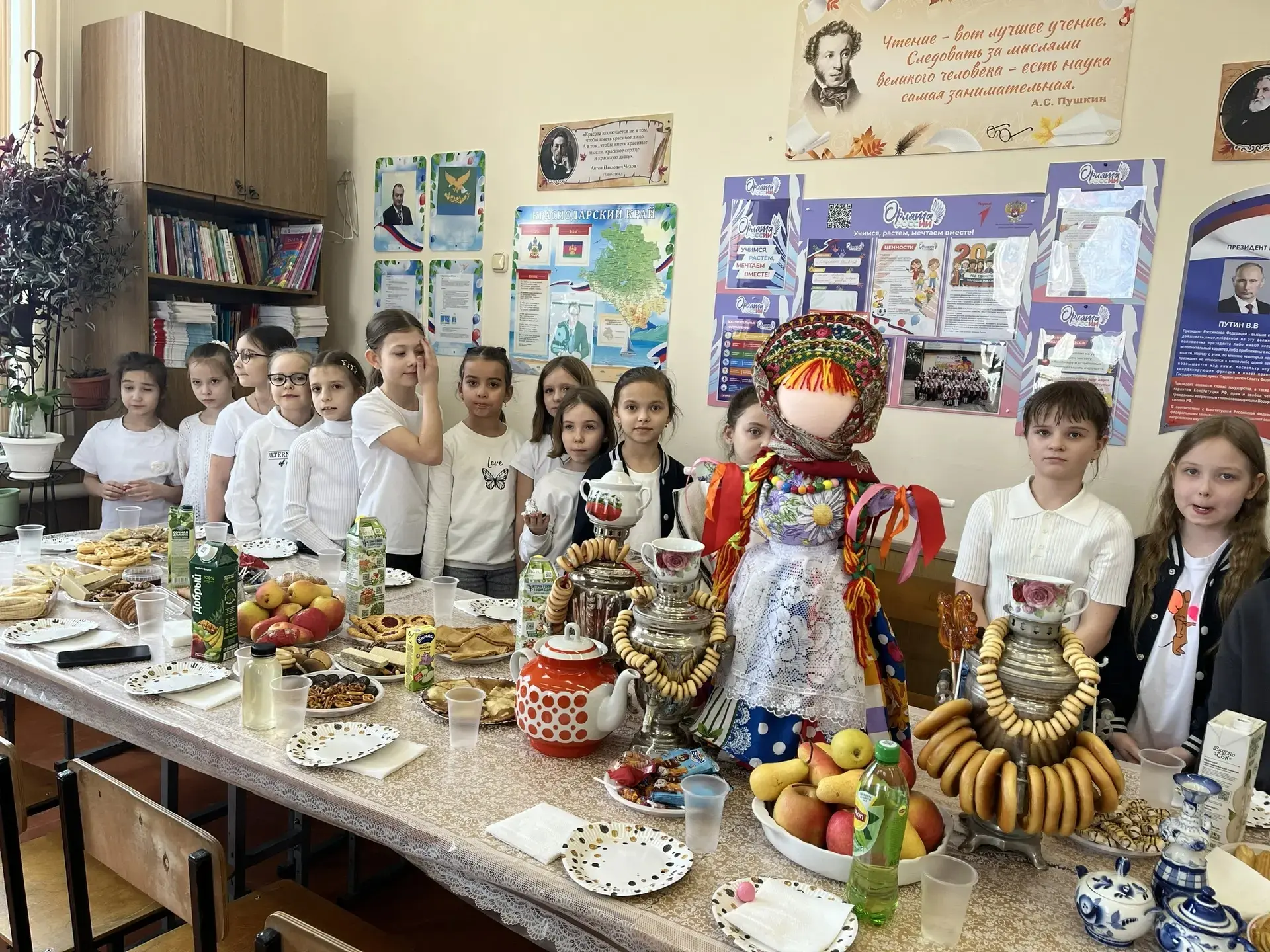 Наши Орлята России отмечают Масленицу 🥞