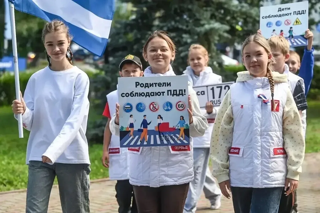 В преддверии нового учебного года водителям и школьникам в Тюмени напомнили о безопасно...