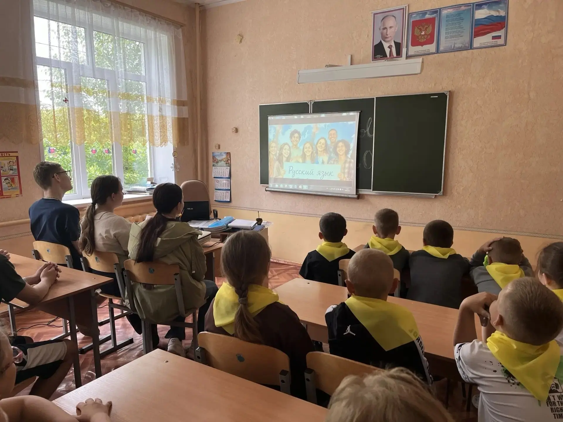 Обучающиеся Большеохочевского филиала приняли участие в информационной акции, приурочен...