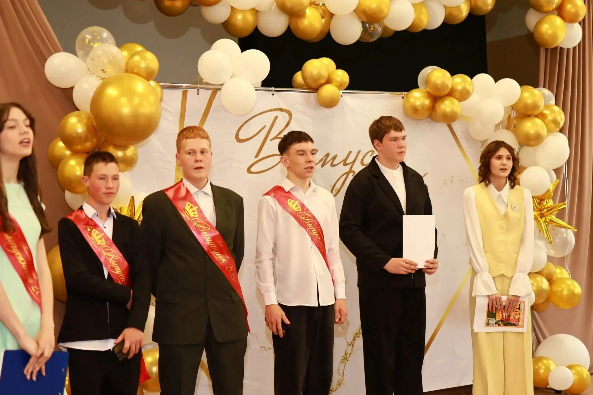 🎉Выпускной в 9-м классе!
Ещё не взрослые, но уже и не маленькие... 🎓

27-го июня у наших девятикла