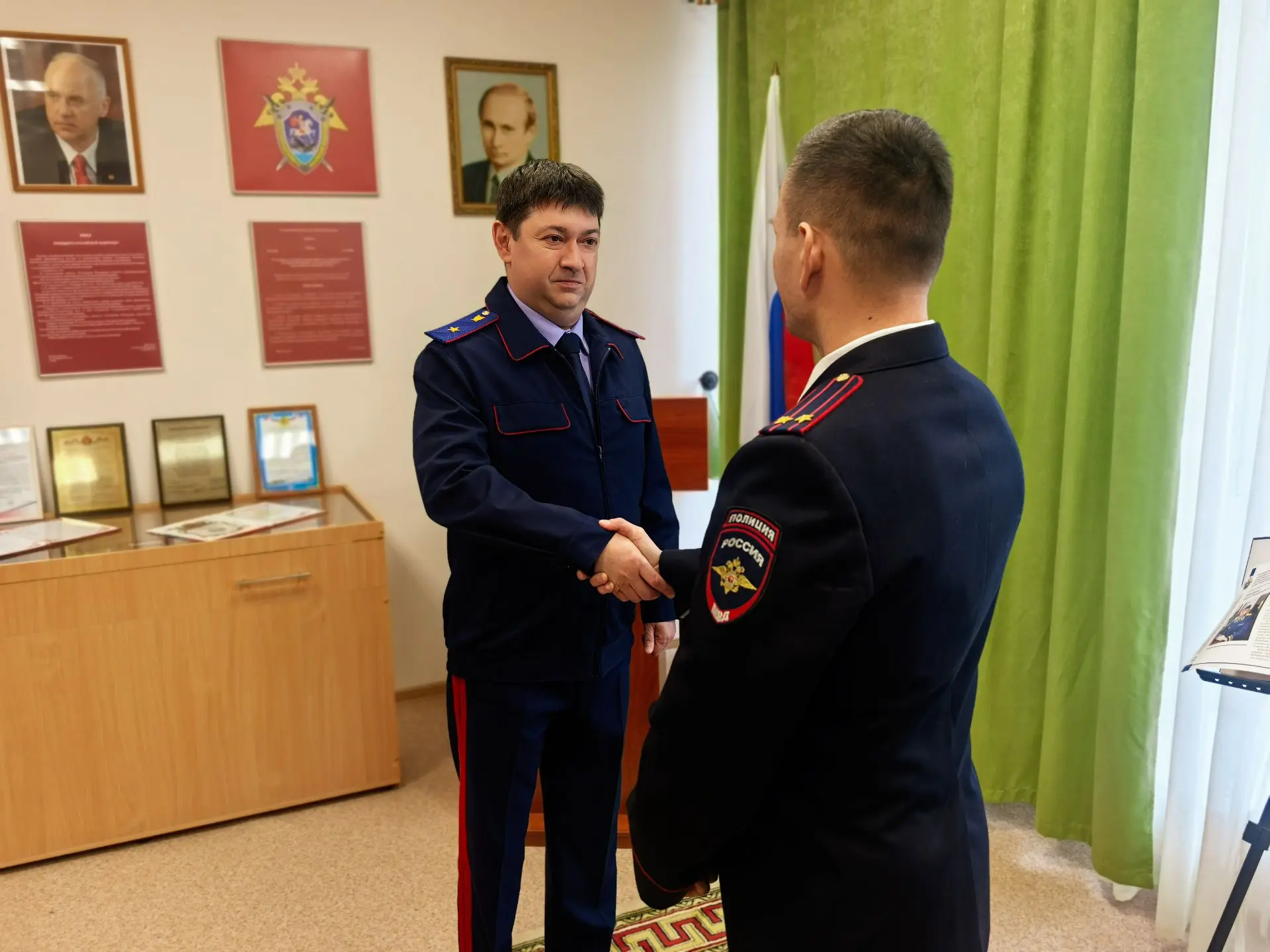 🎉Руководитель СУ СК России по Костромской области Левченко Денис Николаевич наградил л...